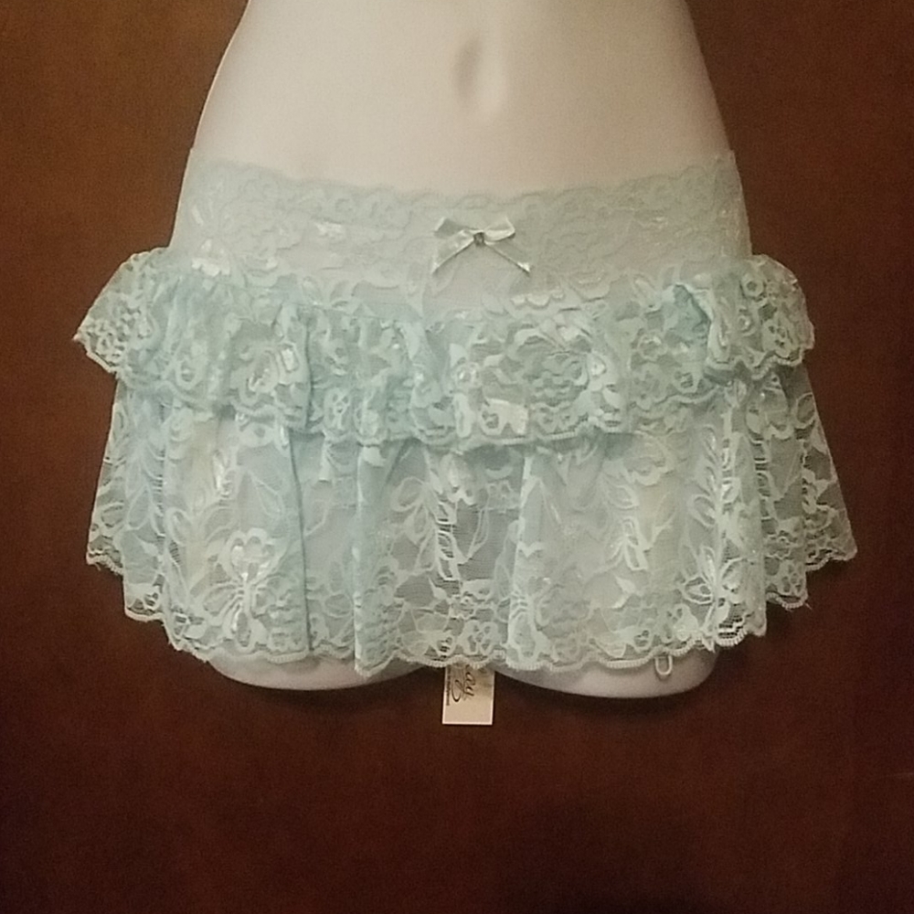BABY BLUE FLORAL LACE GARDER SKIRT